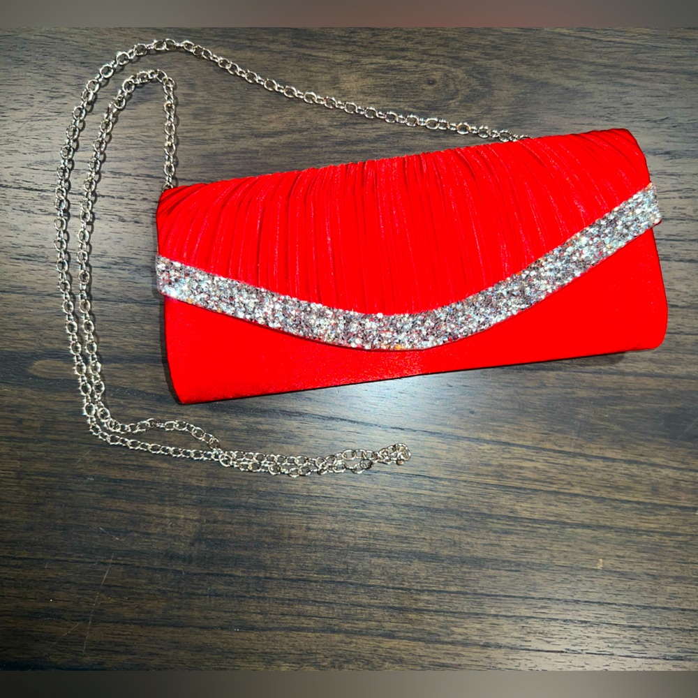 ❤️✨Prom✨❤️Bag Red With Rhinestones And Silver Hardware